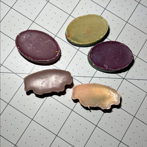 Sanderson Sisters Colorful Craft crayons - Picture 4 of 4